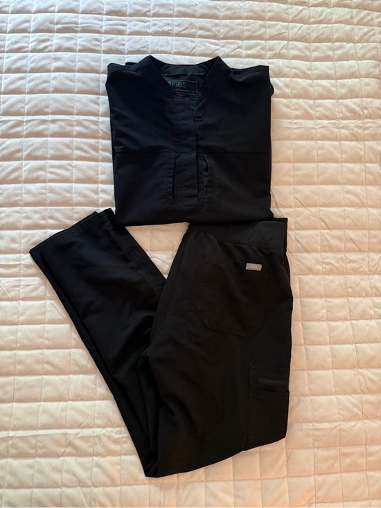 Figs Pants - Figs Women’s Medium Black Scrub set